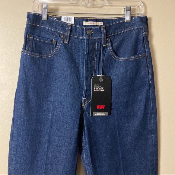 NWT Levi’s Premium Ribcage Boot Jeans in High Key Wash - Picture 7 of 14